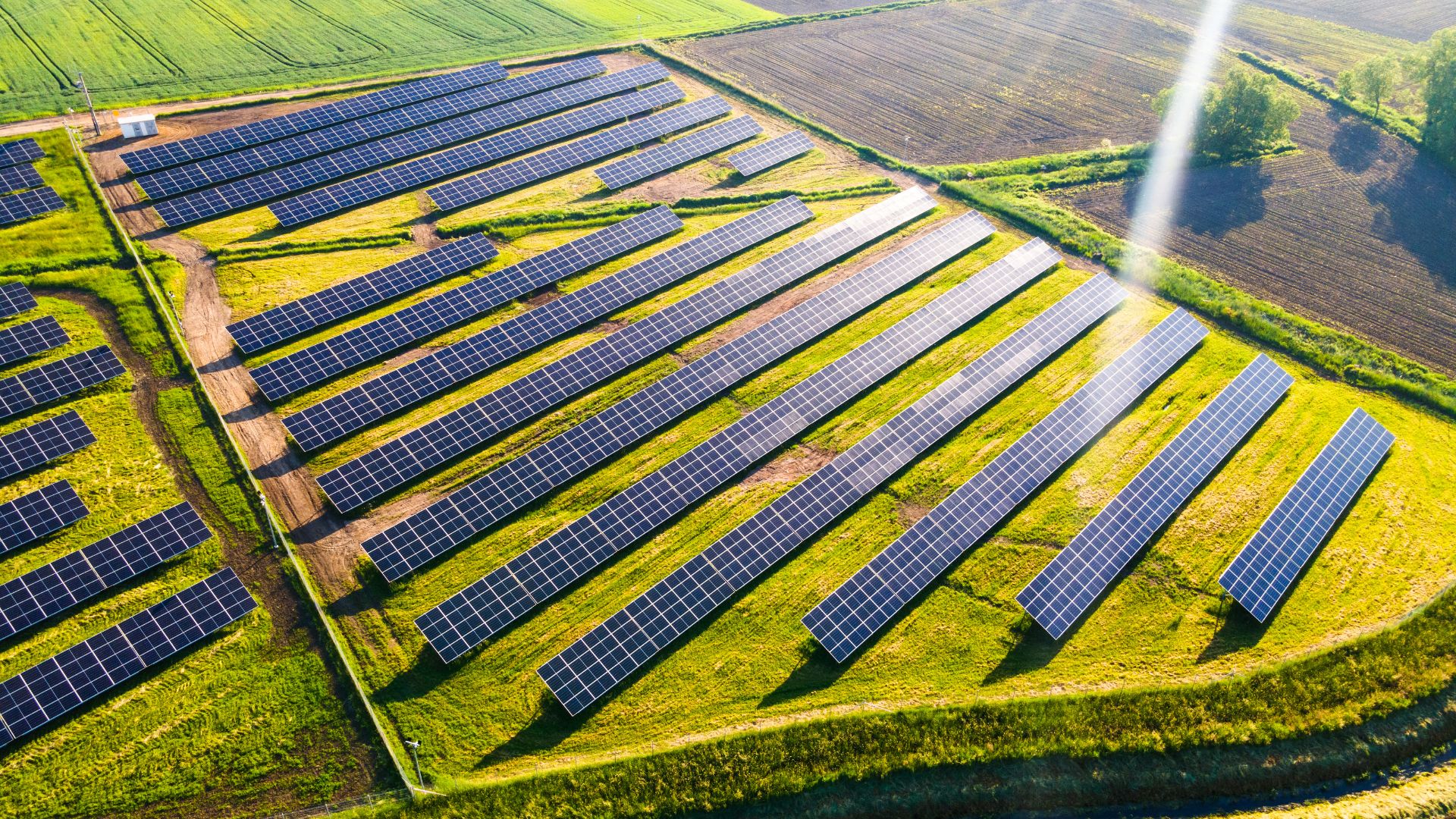 Solar & Green Energy